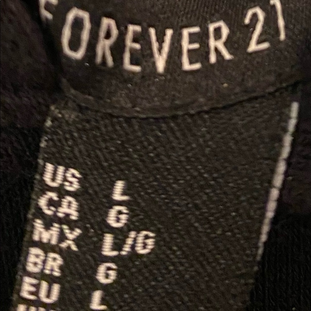Forever 21 Large Sweatshirt - Picture 2 of 3